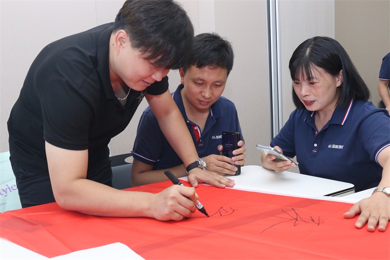 逆风飞扬 决战7月——万搏网页版-万搏（中国）
7月PK启动大会